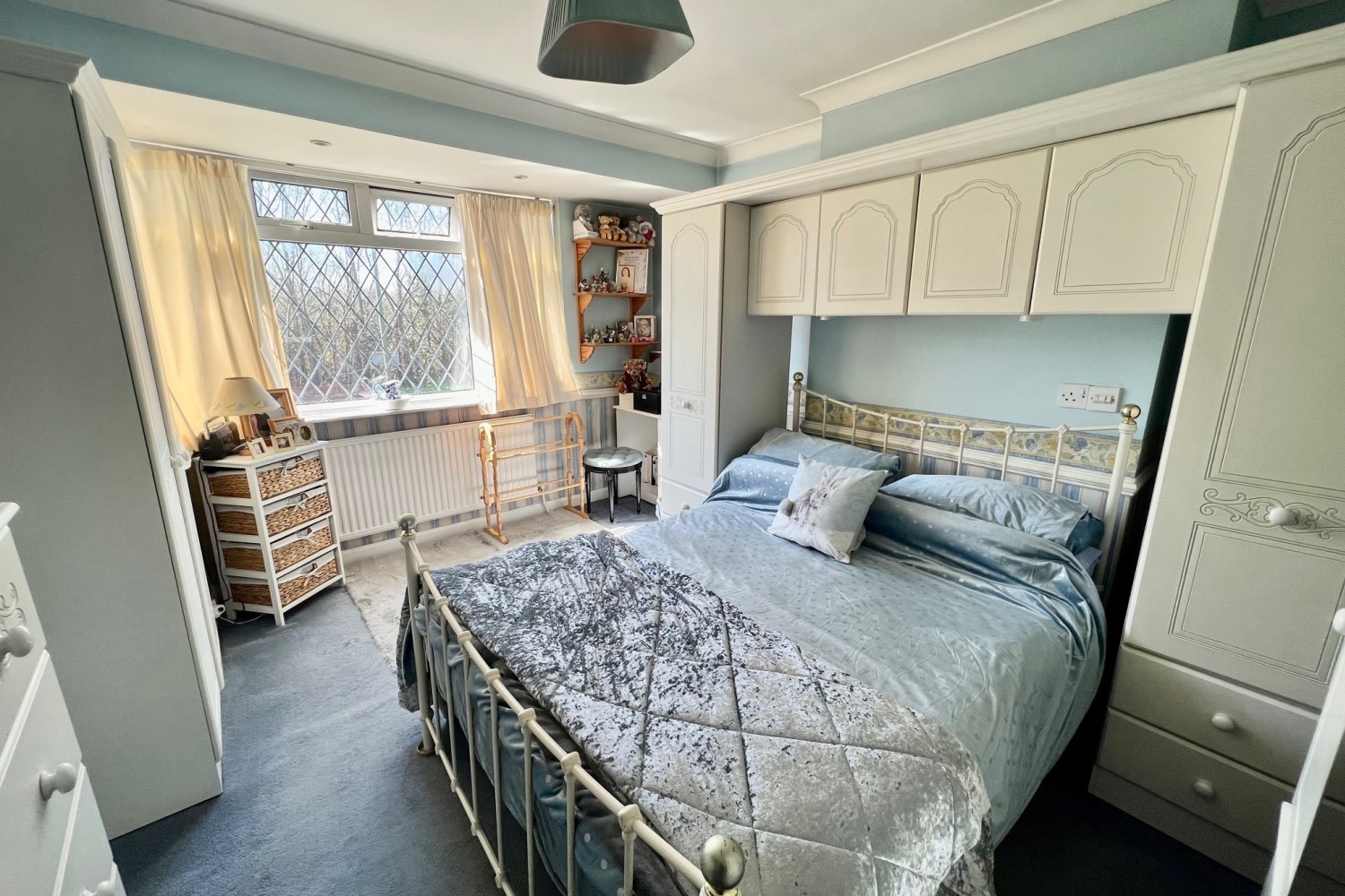 Warwick Villas Thorpe Lea Road, Egham, Surrey, TW20 Nevin And Wells